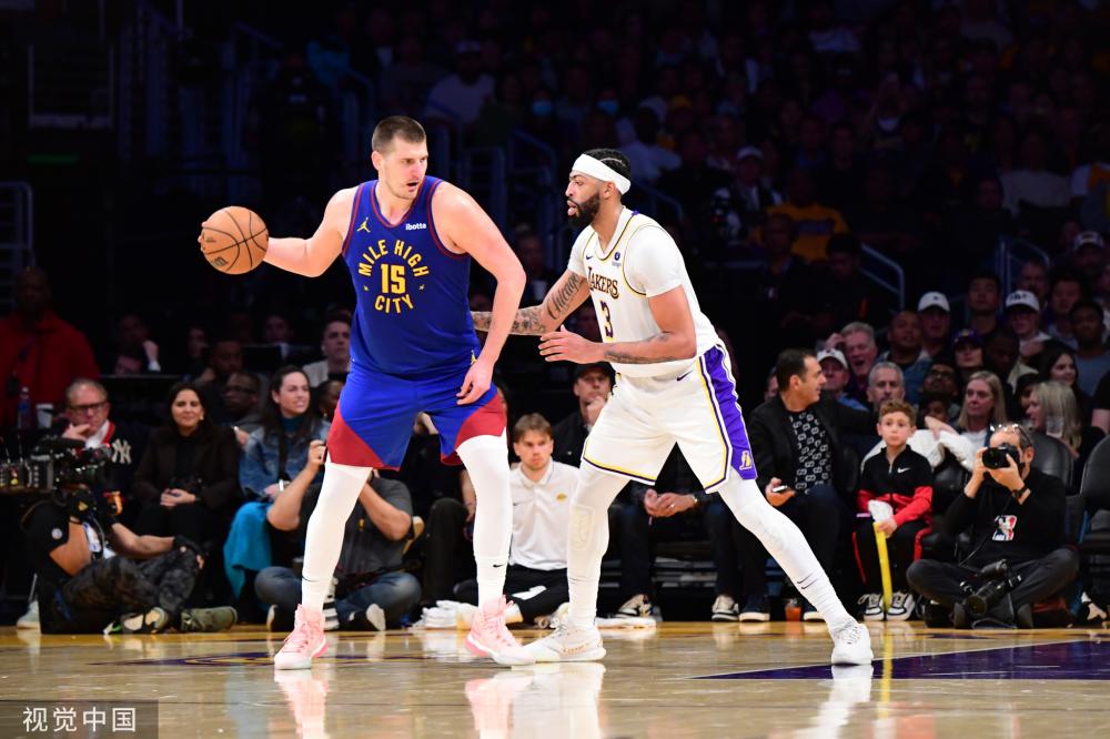 还通过对她 还通过对她