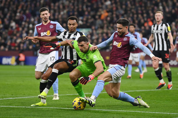 疑是此次展 疑是此次展